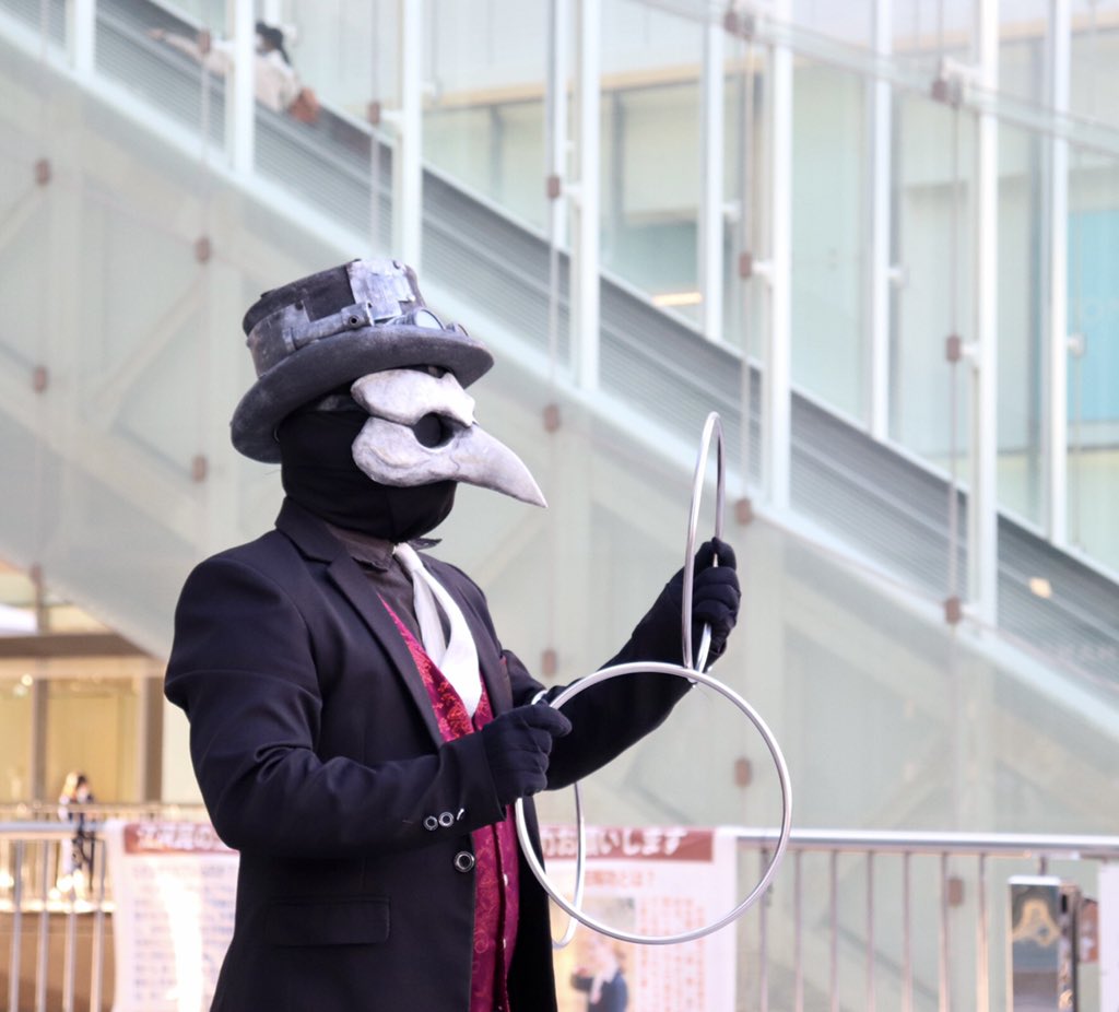 yucco_0909's tweet photo. 久しぶりの浜松駅前🚃
久しぶりのSyoさん🐧
#EnterTainerSyo
#MagicDoll https://t.co/PV7X8yJmgw