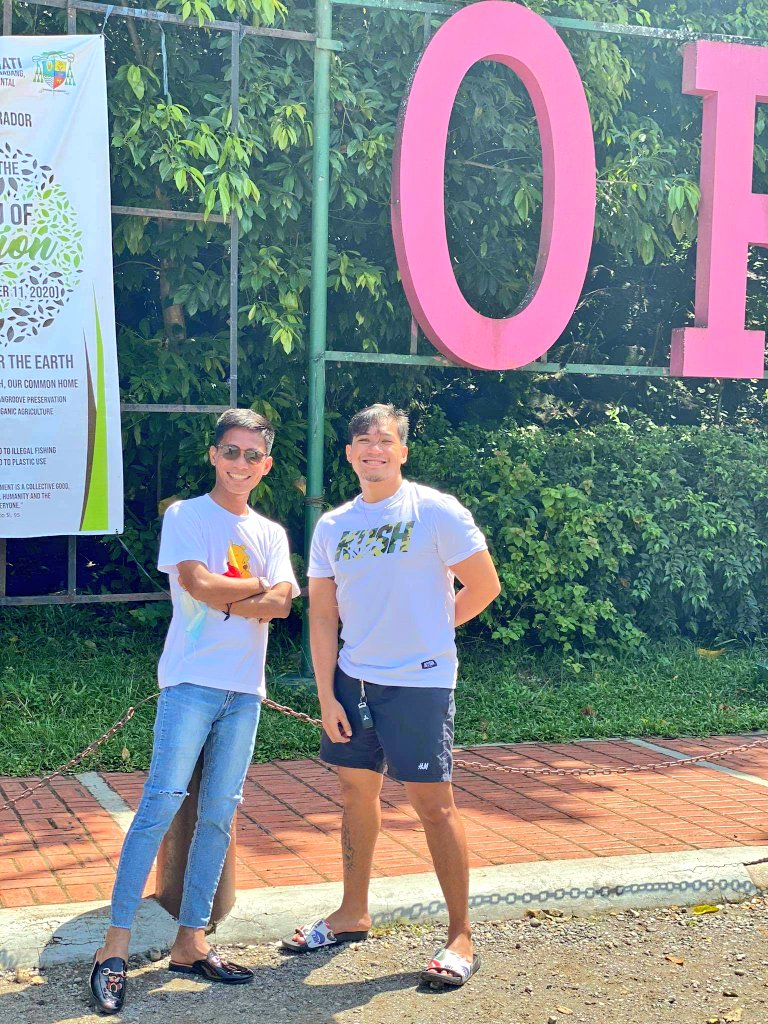 juliusrebusa's tweet photo. Road trip 🥰 https://t.co/fV210YELKf