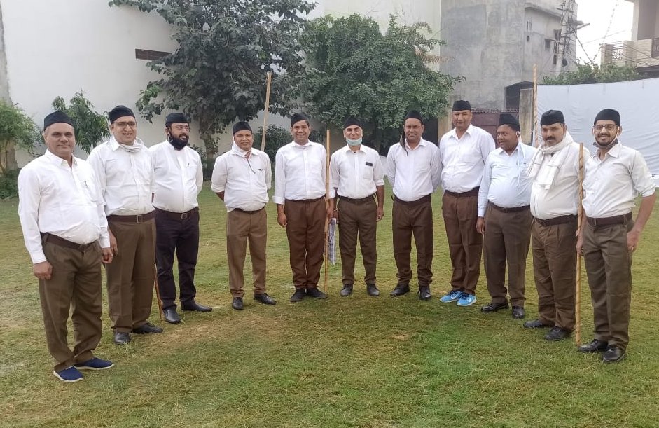 Shankar65878864's tweet photo. समर्पण के 95 साल 

विश्व के सबसे बड़े संगठन राष्ट्रीय स्वयंसेवक संघ की स्थापना दिवस पर हार्दिक बधाई व शुभकामनाएं। https://t.co/vKDLee1vpj