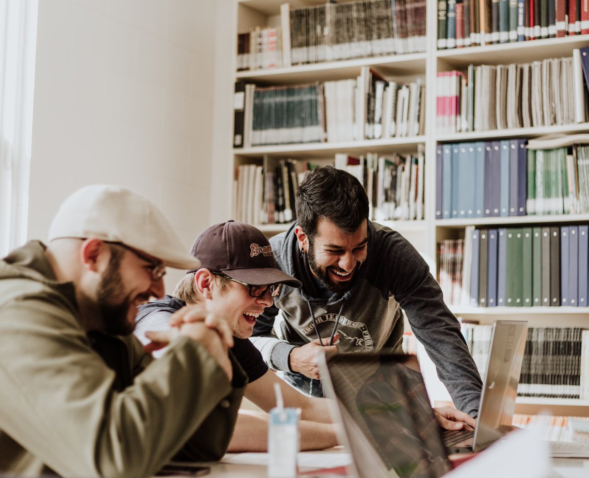 Oggi è l'ultimo giorno per partecipare alle selezioni per il corso di #PalestreDigitali offerto totalmente in #DistanceLearning. Non perdere l'occasione: iscriviti ora! palestredigitali.it/home