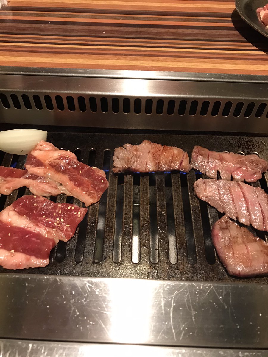 アミママ 今日の晩ごはん 焼肉ごしき苑さんへ 昨日ちょこっと具合悪くなったので 肉 食べに 特に和牛上カルビが美味 チャンミンに乾杯 焼肉ごしき苑 釧路グルメ Congratulationsmaxchangmin