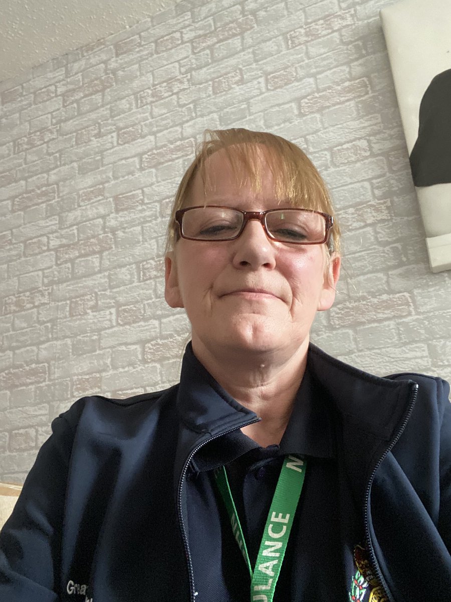 Out and about responding today . ⁦<a href="/meandrew17/">Andrew Stone</a>⁩ ⁦<a href="/cfr_hyde/">Hyde Ecfr</a>⁩ ⁦<a href="/NWAmbulance/">North West Ambulance Service</a>⁩