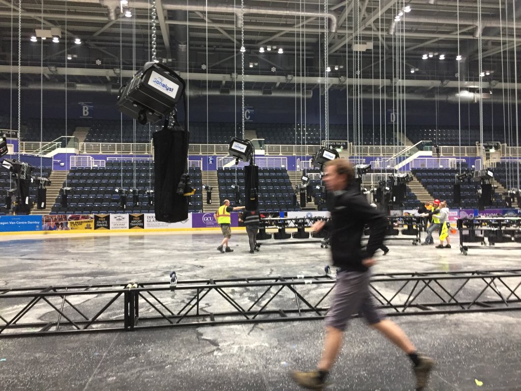 Sonalyst's tweet image. Looking forward to the day we can do a load in like this with first class Crew, Rigging, Lighting &amp;amp; Sound. Our new stock of EXE motors are waiting patiently. @EXETech4 @WeMakeEventsoff #throwback #eventprofs #WeMakeEvents #upyourscorona