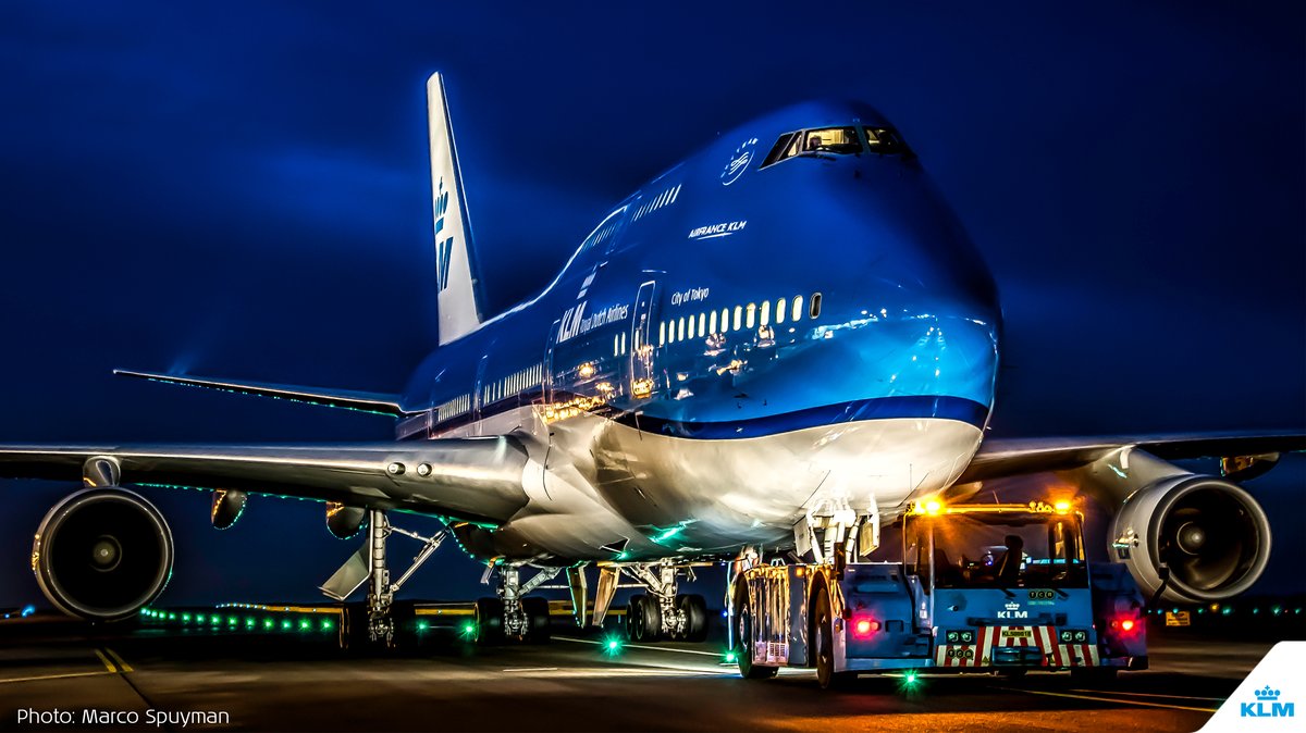 KLM tweet media