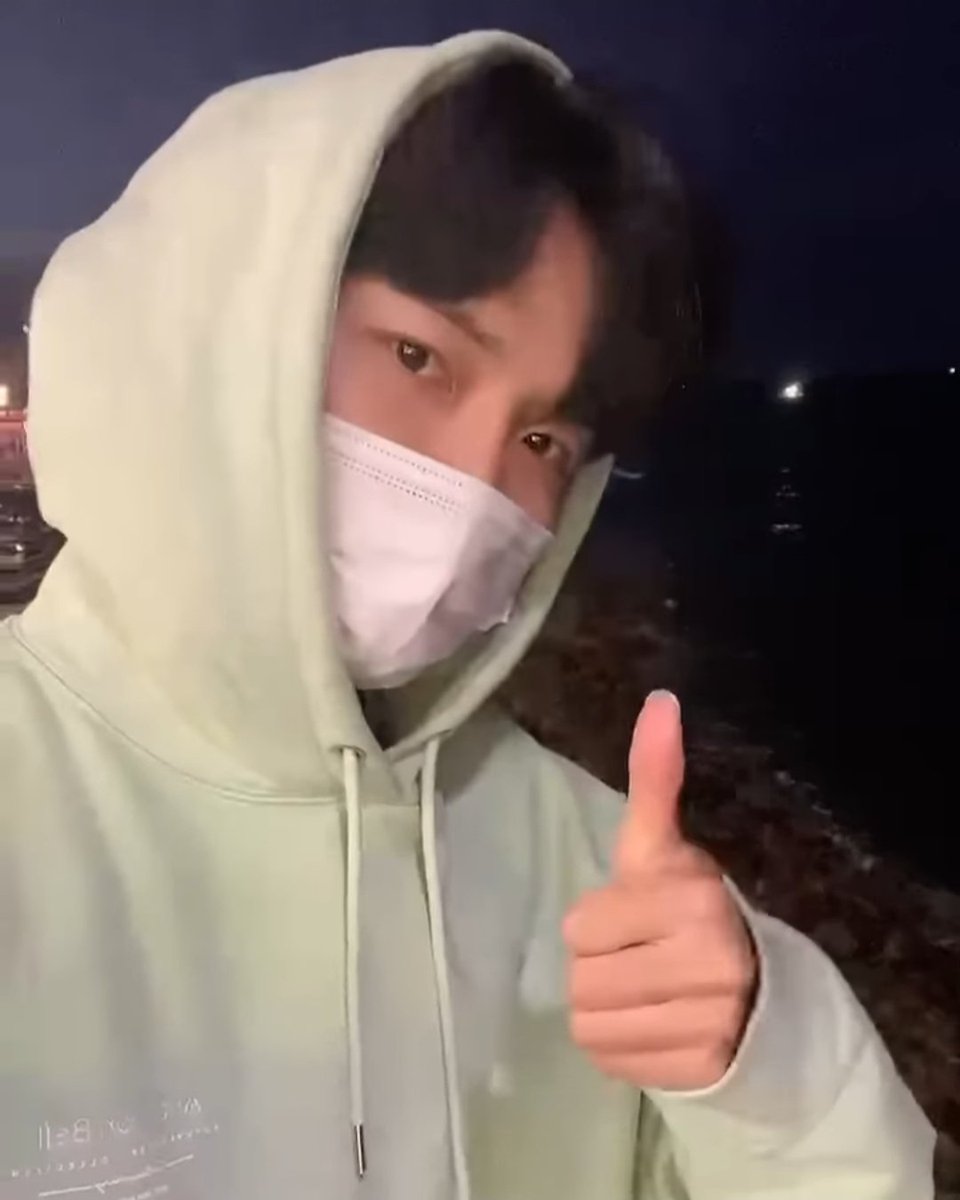 za33j's tweet photo. #김재환 #KIMJAEHWAN

브랜드 : Andersson Bell
품명 : UNISEX FULL NAME LOGO EMBROIDERY HOODIE atb381u(PALE JADE)
가격 : 85000원
https://t.co/OJ7ZuUQblw https://t.co/Ltn7T6mCeh