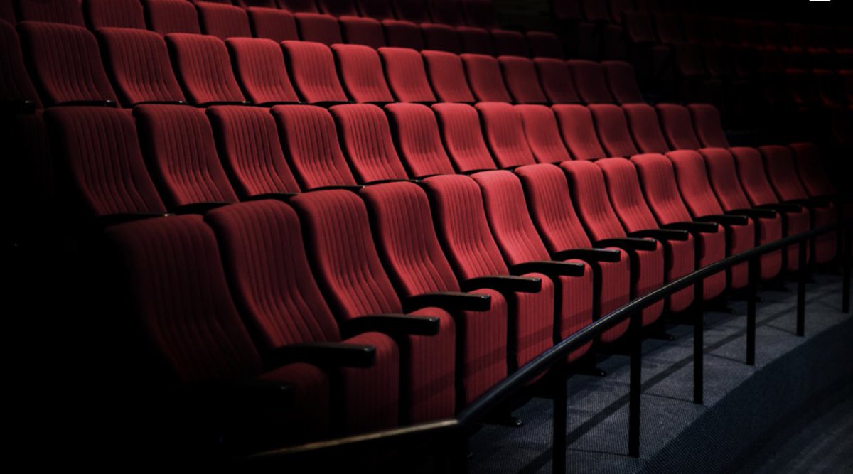 Un dolore la chiusura di teatri e cinema. Ma oggi la priorità assoluta è tutelare la vita e la salute di tutti, con ogni misura possibile. Lavoreremo perché la chiusura sia più breve possibile e come e più dei mesi passati sosterremo le imprese e i lavoratori della cultura