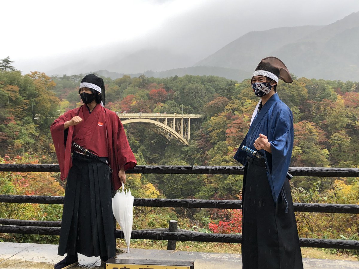 seienoki's tweet photo. 2020.10.25 ②到着時は雨が降っていましたが、この後一旦晴れました。
#伊達武将隊 #バスツアー
#伊達成実 様 #片倉小十郎重綱 様 #烏帽子親子
#鳴子 #鳴子峡 #大崎市 #宮城
#紅葉 #紅葉を見に行こうよう
#sedbt https://t.co/7IwBFkaHTp