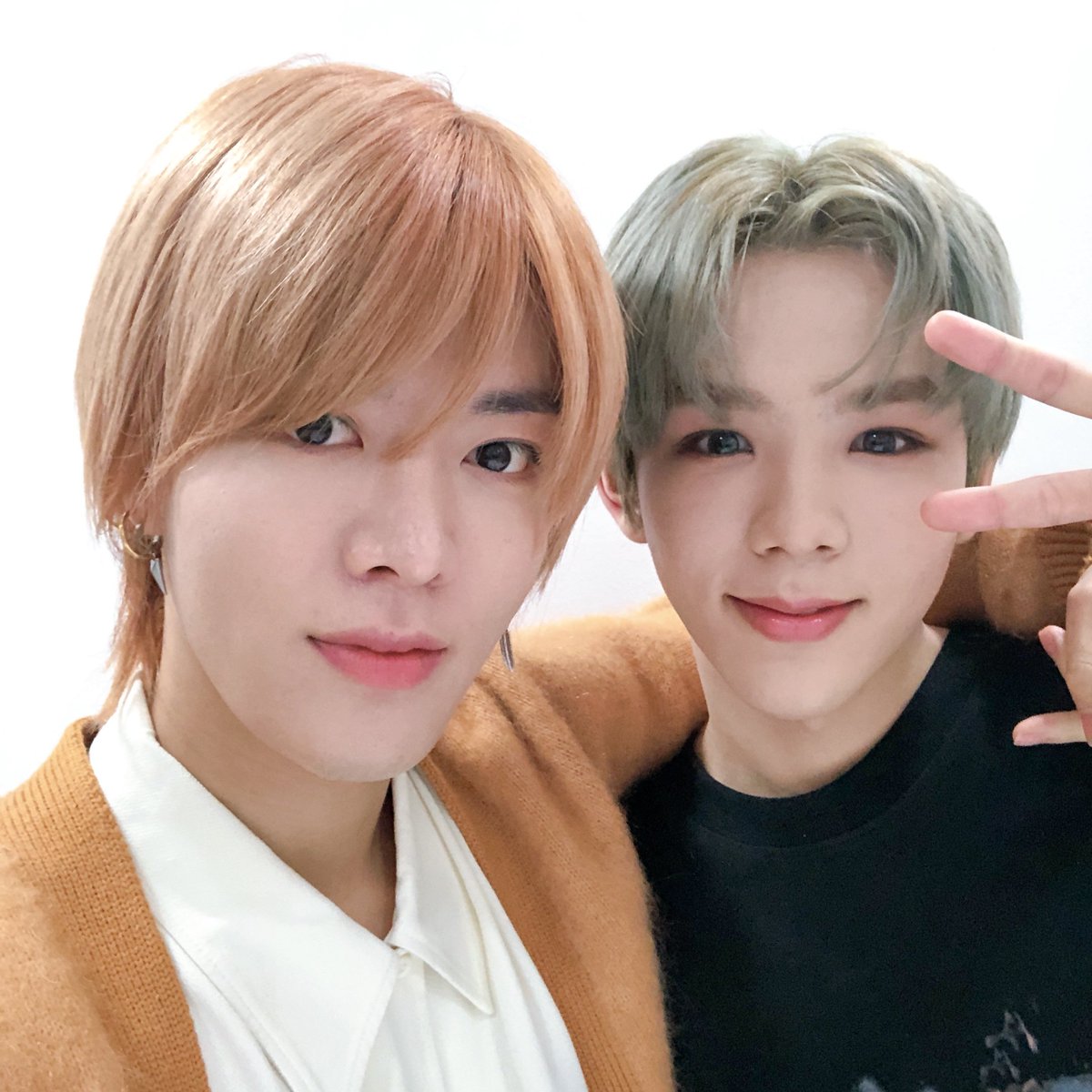 dailybubble127's tweet photo. • Yuta

English Translate  :
Thank you for your support today 🙂

Terjemahan Indonesia  :
Terima kasih atas dukungannya hari ini 🙂

trans by @dailybubble127 https://t.co/beiPCzxs5R