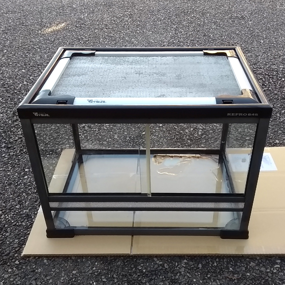 爬虫類ゲージ ビバリア レプロ645 水槽