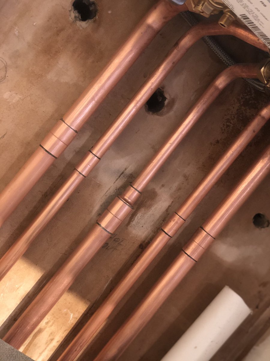 HL_Heating's tweet photo. Replacement boiler yesterday. Upgrading the 15 year old Worcester to a high efficiency @vaillant.uk ecoTEC Plus with a huge 10 year warranty! Complementary years subscription to our Warmcare service plan so they have total piece of mind! 

☎️ 0117 2870177 to request a survey! https://t.co/mzzXtpArYe