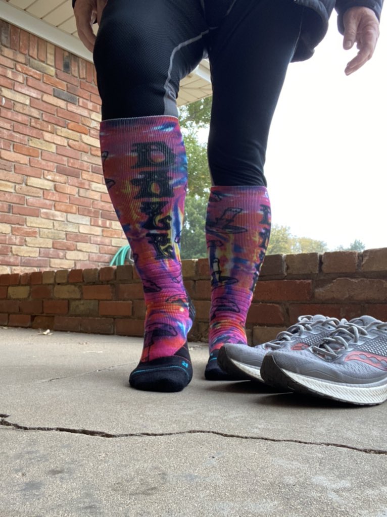 bulldawg1987's tweet photo. My #exercise #sockgame is extra today. @stance #sockfamily #sockittome #theuncommonthread @saucony @thenorthface @saucony @UnderArmour https://t.co/3jUGepJCfr