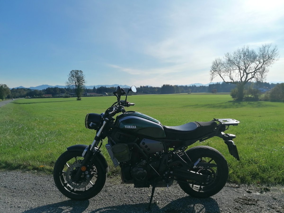 XSR700's tweet photo. maybe the last sunny tour of the year 😎 #Yamaha #XSR700 #bavaria https://t.co/SLEj0JCPy8