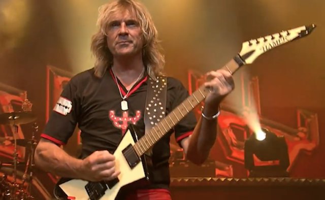 Happy birthday to our very own metal legend! 

No surrender Glenn Tipton! 