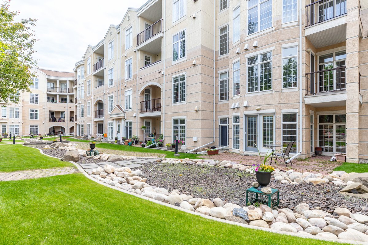 HCinCalgary's tweet photo. 𝐒𝐎𝐋𝐃 // Congrats to our seller on the firm sale of their condo in Dalhousie! ⁣
⁣
138 5201 Dalhousie DR NW⁣
Listed at $269,900⁣
⁣
#chcsold #chcgroup #clientcare #Dalhousie #yyc #sellingyyc #remaxlisting #sold #realestateinyyc #condomarket https://t.co/OFyc4a9hI8