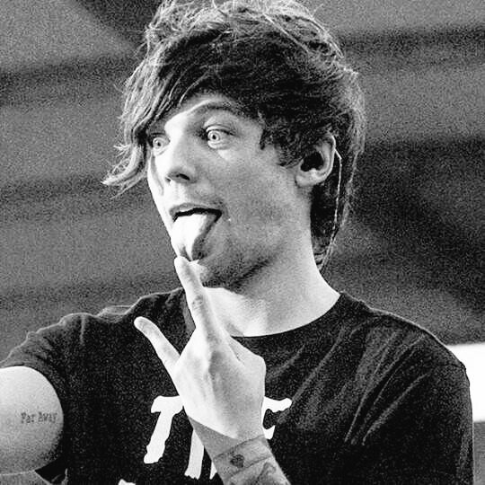 wallstour's tweet image. - Post Malone and Louis Tomlinson, a incredible friendship.
a thread.