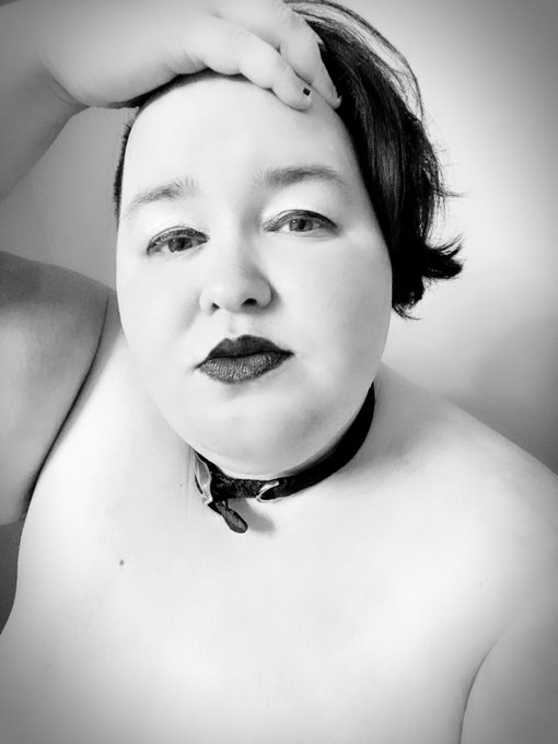 New https://t.co/dIKrE8hNQq content posted daily only 5.00 have full access! https://t.co/VG2sUnVvKr