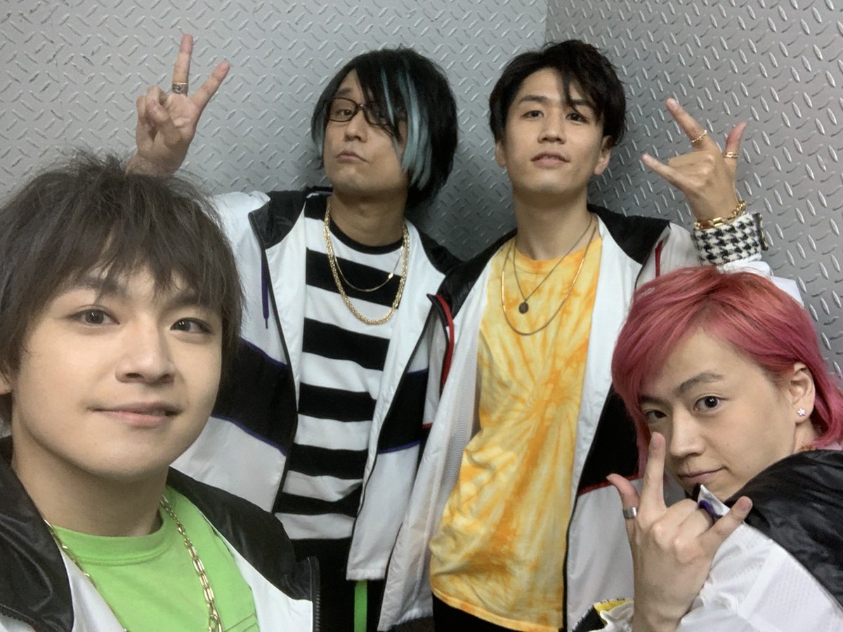 Alkaloid Crazy B Cdリリースイベント Kiss Of Party 声優さんたちのわちゃわちゃツイート集 2ページ目 Togetter Alkaloid Crazy B Cdリリースイベント Kiss Of Party 声優さんたちのわちゃわちゃツイート集 2ページ目 Togetter