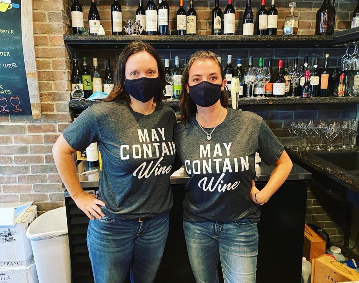 WineWoodinville's tweet photo. @SuiteCVino has expanded their hours!😍
.
Friday 4-7pm
Saturday 1-6:30pm
Sunday 1-6pm
.
*Please note these hours are subject to change at any time depending on flow of traffic coming into the shop &amp; the ever changing Covid19 rules &amp; regulations. 🍷 🥂 https://t.co/wbdKV71dBu