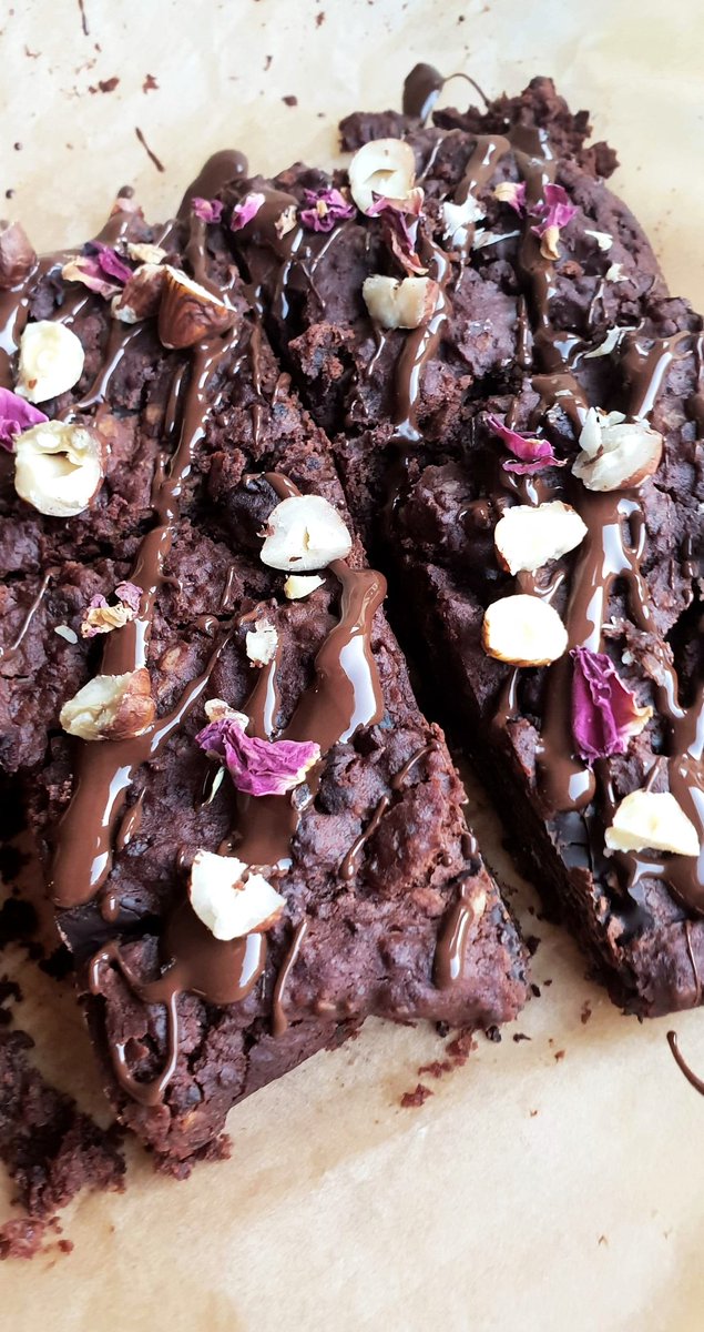 The Big Boy Brownie Tray - this week's weekly special on shopbobby.ie

These are sold out for collection next week but if you get your order in fast enough next Friday, you might be lucky enough to grab a tray 😉 #shopbobby #healthyfood #healthytreats