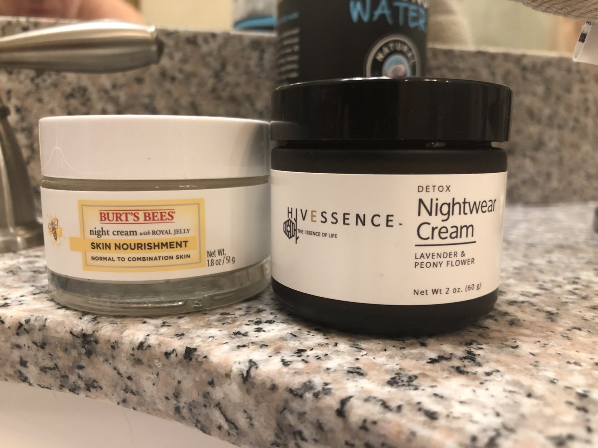 dmburrows's tweet photo. Burt’s Bees vs. Hivessence! We’re having a face off! Get it? Face moisturizer? Face? Face off? Um, ok. #saveyourface #savethebees https://t.co/UmtAKvLFVo