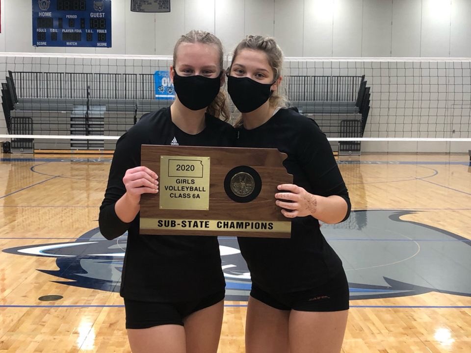 FirebirdsVB's tweet image. A special Sunday shoutout to our two seniors. Congrats and thank you for your hard work over the last four years!!! #fsvbfamily #allinorallout #statetostate