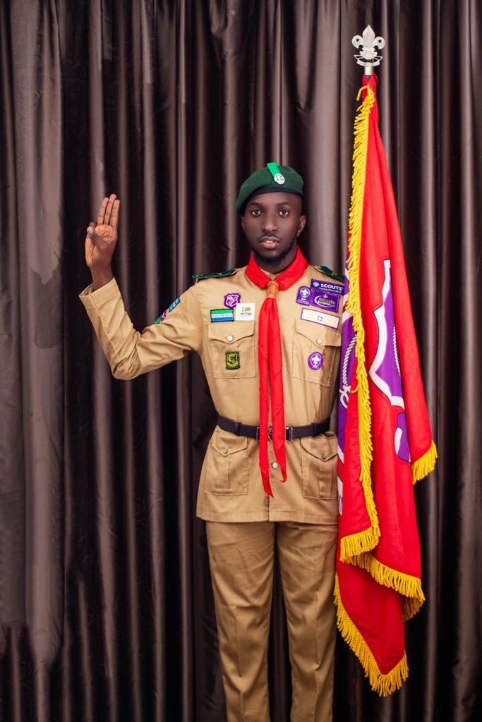 Once a scout, always a scout ๐ธ๐ฑโ๐ฝ๏ธ
#SaloneTwitter #AlphaMale
#Oniewilliams #QuarantineDrama #HousematesSalone2 #HMSL2 #AYVMediaEmpire #AfricellSL #AfriMoney https://t.co/GD3ovqxkrv