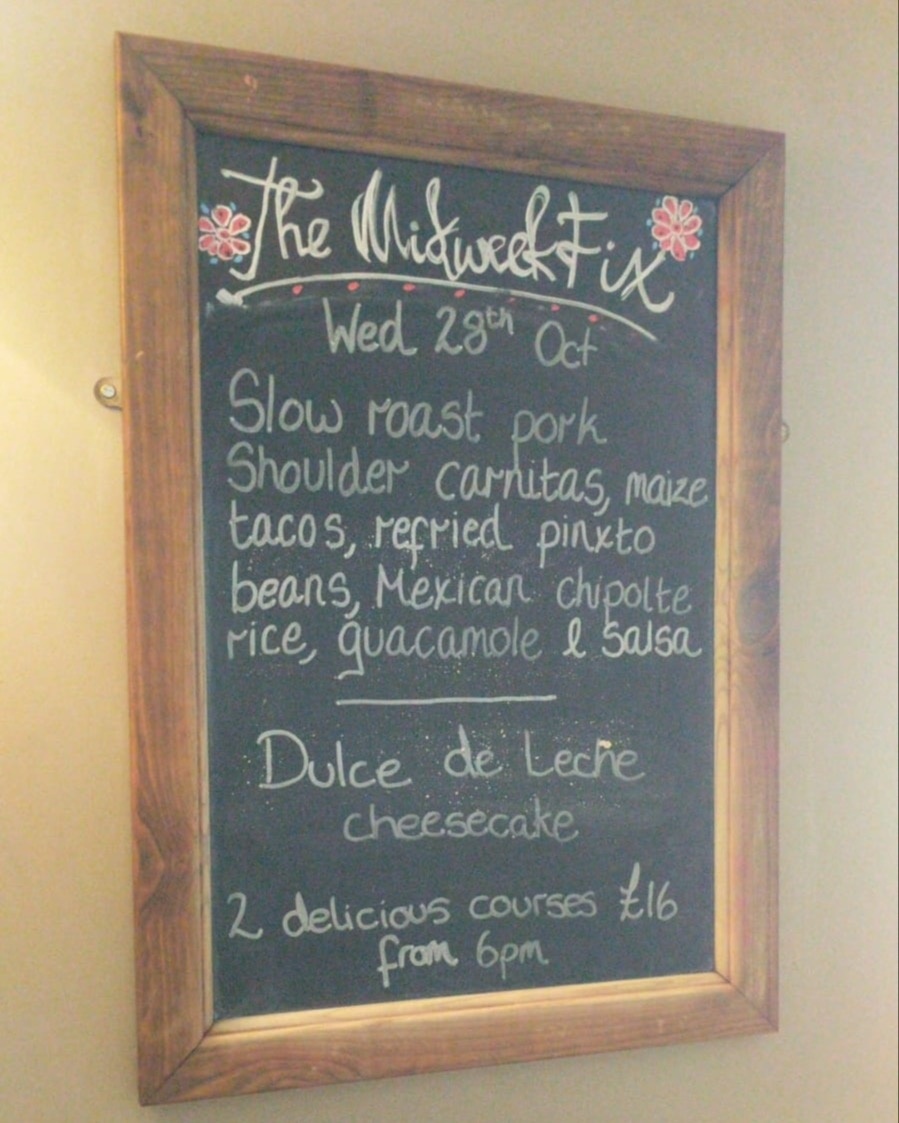 LetcombeHound's tweet photo. This week we travel afar for a Mexican-inspired Midweek Fix. Our kitchen team are cooking up some amazing dishes, available on one night only each Wednesday 6-8:30pm. Only Β£16 for 2 courses.
#midweekfix #delicious #michelin #wantage #letcombe #villagepub #goodfood #mexicanfood https://t.co/4mcKAfJvAm