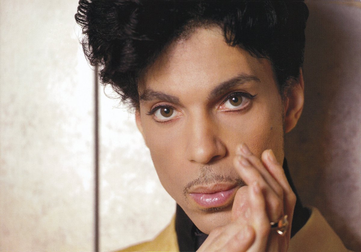 Yasminprince58's tweet photo. 🎵They say nothing's perfect, but they don't know U🎵😍🤩😎💜❤️
#afshinshahidi #aprivateview #prince #princerogersnelson #princeandtherevolution #princeandthenpg #purplerain #paisleypark #royalfamily https://t.co/TIAJBzi5hf