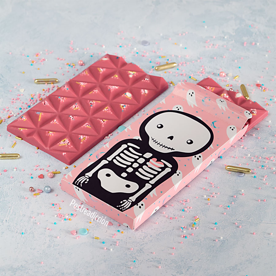 Postreadiccion's tweet photo. Ya podéis descargar desde el blog nuestro imprimible gratuito de la tableta de chocolate y también el imprimible a juego del año pasado: https://t.co/bvb6SRNafB
#happysprinkles #callebautruby #chocolate #imprimiblesgratuitos #imprimiblegratis #Halloween2020 #halloween https://t.co/jIwk5KJ9YO