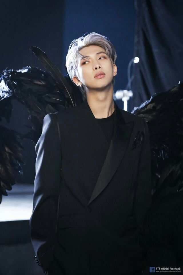 kkkcheonsa's tweet photo. Красоты вам в ленту.

#namjoon #aRMy https://t.co/FNzADqsFd5