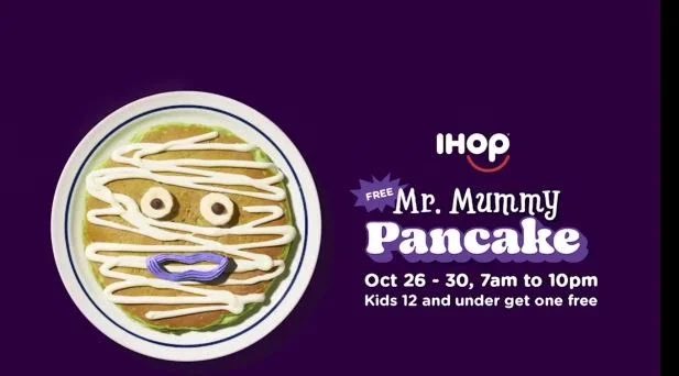 giraffe_joy's tweet photo. Mummy pancakes! Free for kids this week! @ihop #mummypancake #happyhalloween #yummymummy https://t.co/E69jcH2zkt