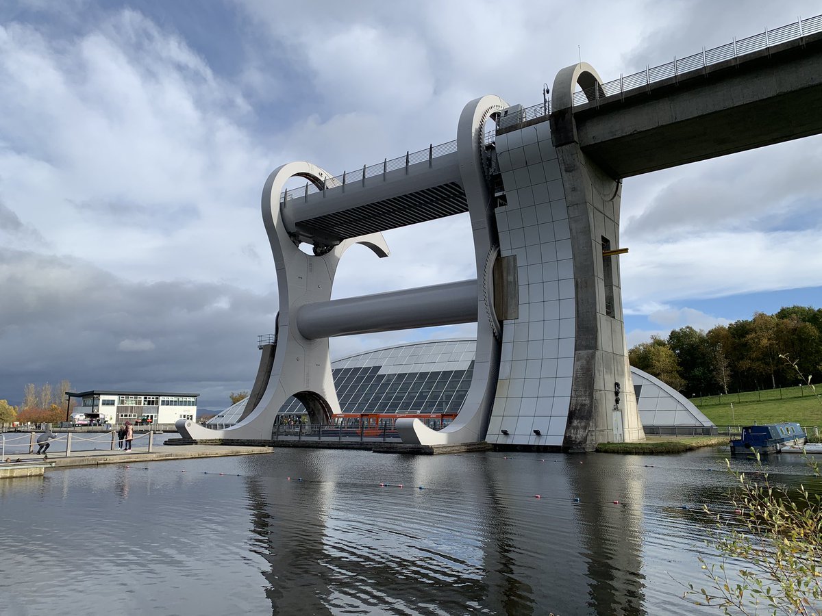 lostworld_4x4's tweet photo. Quite impressive, the Falkirk Wheel https://t.co/YF5AbNxUvI