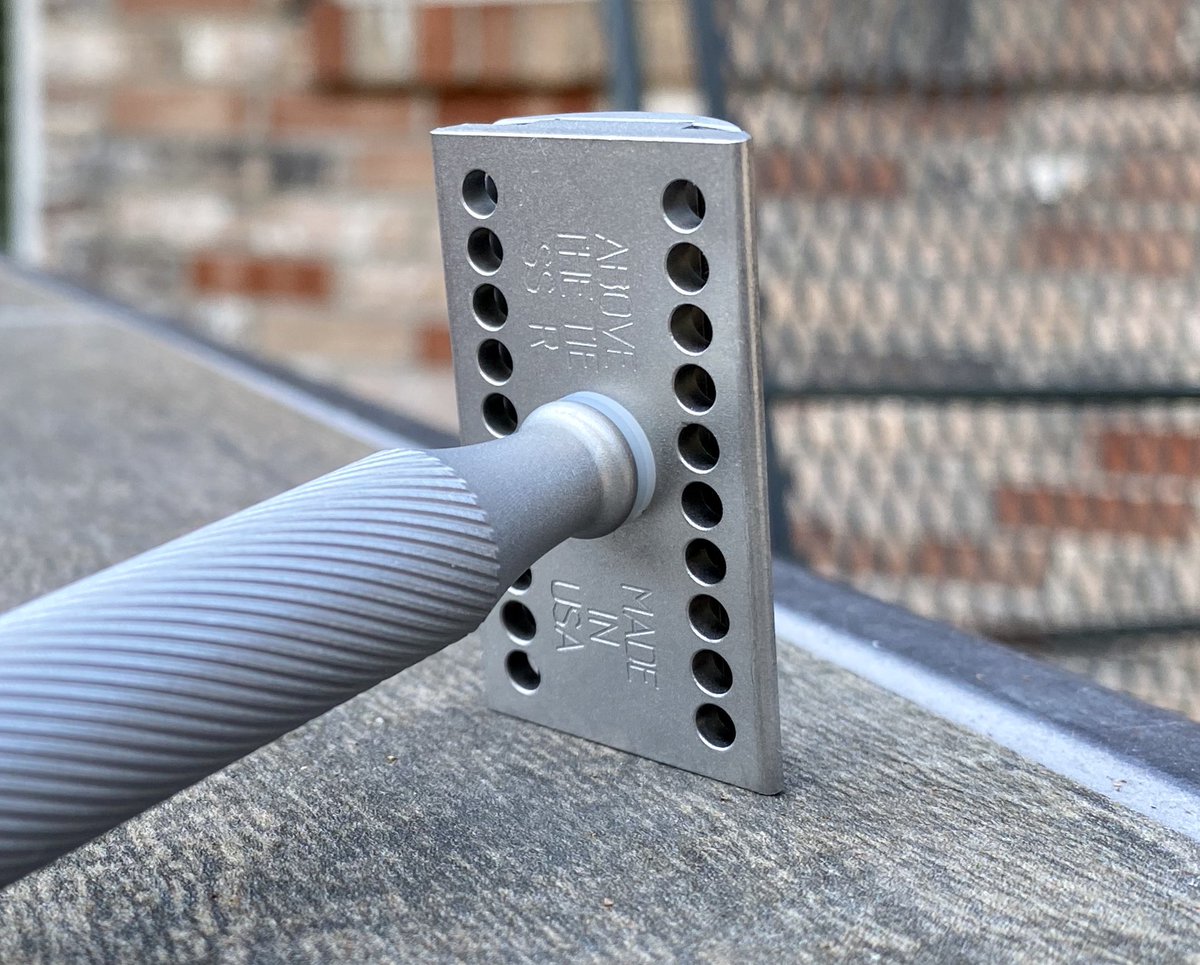 AboveTheTie's tweet photo. Original Windsor with Satin finish #windsor #satinfinish #wetshavinggear #wetshavingloyalists #sotd #barbershop #girlswithshavedheads #mensgroomingproducts #doubleedge #razor #smoothface #christmasgifts #shavelikeagentleman #giftsforhim #shave #quality #awesome #smallbusiness https://t.co/ALaj5geOLh