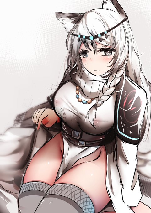 「履いてるかどうか気になる…?どうでしょうかね…。」 
#アークナイツ 