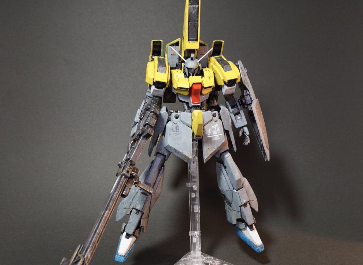 Maxi 陸戦型メタスに量産型zガンダムの脚部を取り付けた機体 それに伴い変形機構の強化も計られている そのアイデアは後のリゼルへと引き継がれる事となった 勝手に近藤版 勝手に近藤版完成