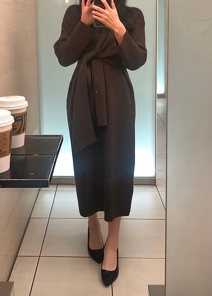 𝚖𝚎𝚕𝚋𝚘𝚞𝚛𝚗𝚎 Guのフロントリボンニットワンピースが骨スト向けだよってtwitterで見たから買ったんだけど 本当だった サイズは大きめだからsかmでいけると思う 私167cm 綺麗めだし アリエクでガチャするより確実だから買いです