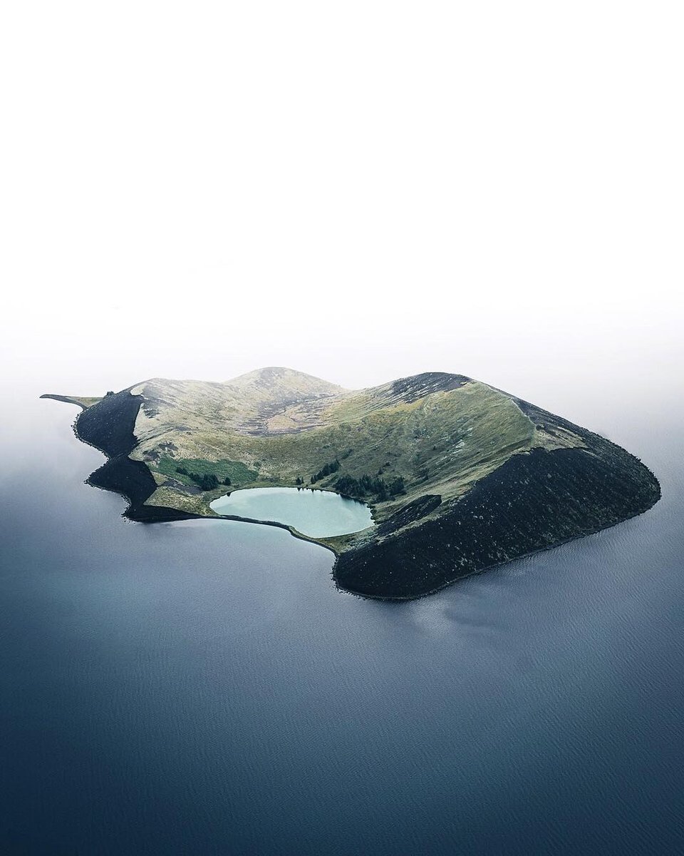 Archillect (@archillect) on Twitter photo 