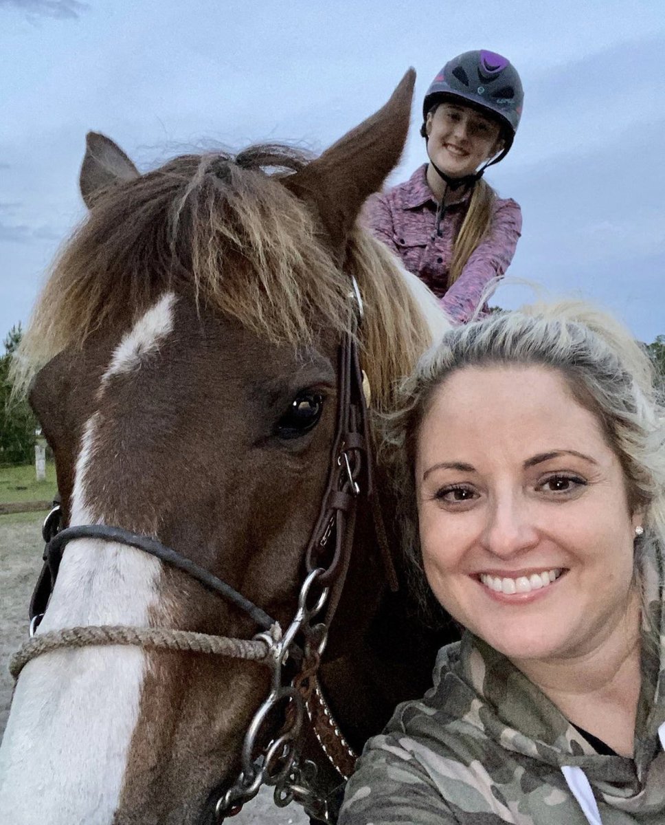FLGenX2's tweet photo. Missing this one today. My horse trailer feels empty. #horselover #HorseRacing #Horsepower #rodeo #nbha #wpra #NFR #barrelracing #thechiefpromoter #theoneandonly #SafetyFirst #troxel https://t.co/cXAsX8m9sY