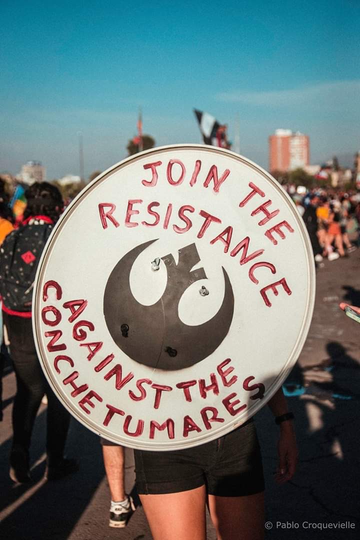 supaatweets's tweet photo. @HamillHimself @campitz This is more like a Yavin battle. The rebellion formed a year ago. This is our Yavin. But if we win, Endor will be in 2 years. So please, to all Chileans, vote.

(image from @Croquevielle) https://t.co/vRRVKiaBw5