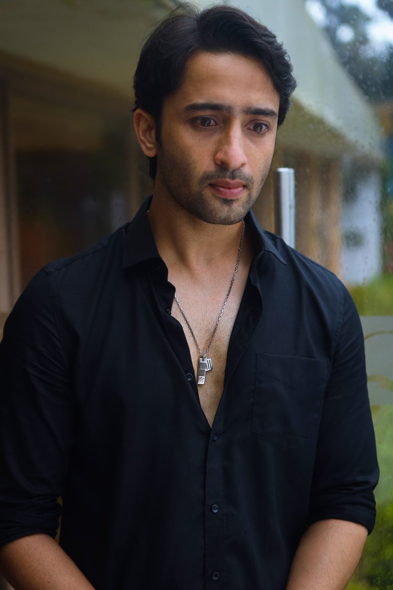 Me spending all of Sunday just thinking about Monday! 🥺🥺 Who else is doing this today? 😞
@Shaheer_S
#VYRLOriginals #AeMereDil #ShaheerSheikh #Tejheer #SundayMood #SundayVibes https://t.co/vIsNJZdqQM