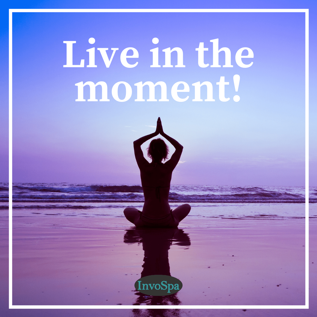 InvoSpa's tweet photo. Living in the present moment means no longer worrying about what happened in the past and not fearing what will happen in the future. #dontworry #future #past https://t.co/HZkHjk0Uhk