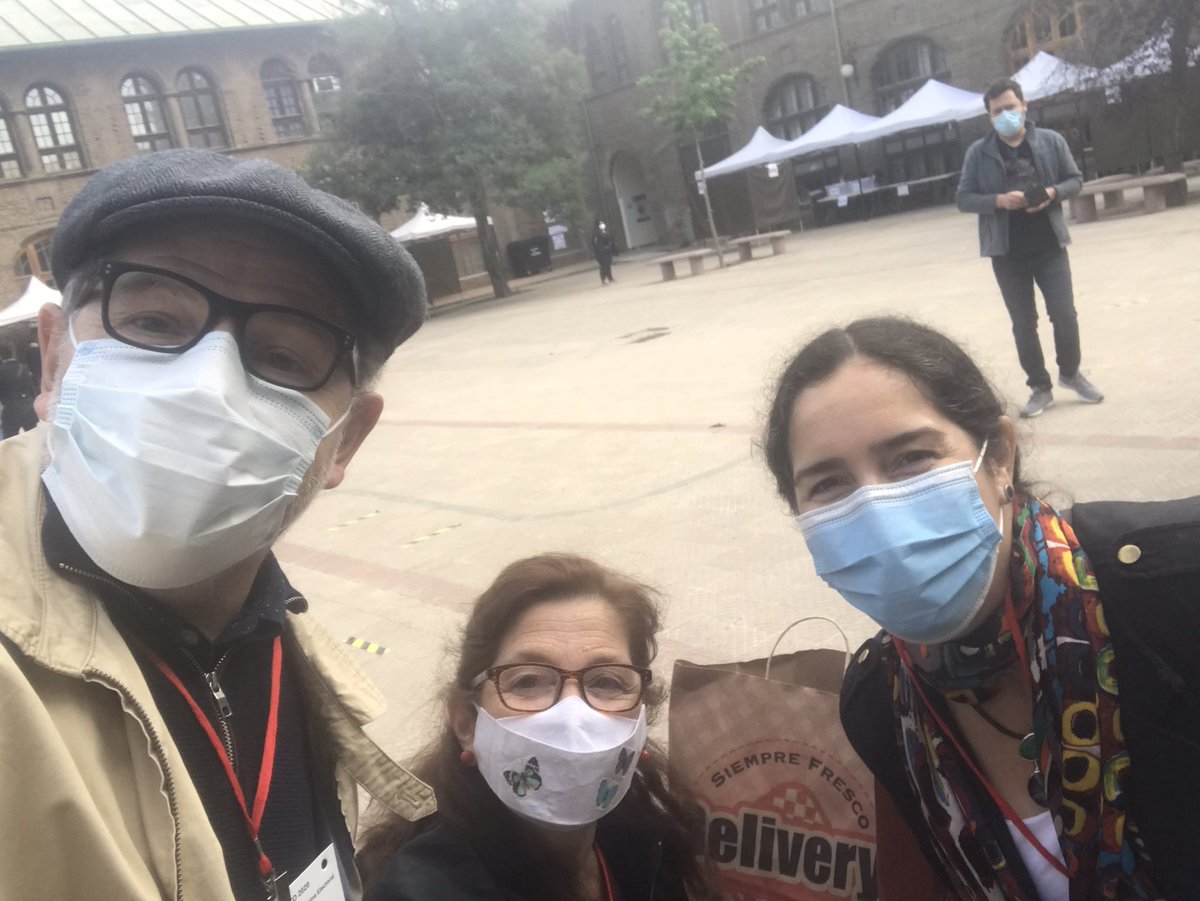 nucleomichelle's tweet photo. Inscribiendo Apoderados por el #Apruebo y la #ConvencionConstitucional en Campus Oriente @ucatolica @Muni_provi 
 @LyaGonzalez1 @veglia_juan y  la gran Lula Gutiérrez https://t.co/3scdoFO0Wu