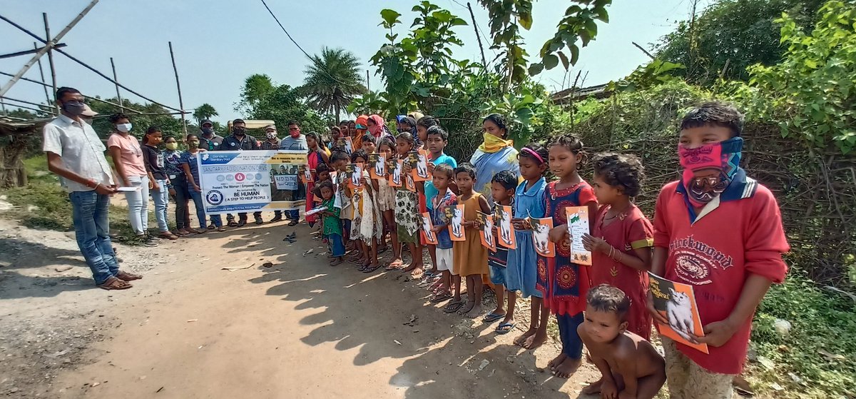 Biswaji05715622's tweet image. Book 📚 &amp;amp; Pen Distribution on occasion of Dusshera with team @BEHUMAN5514
#humanitywithheart #simle 
#HappyDussehra @AboutBalasore @MeeraParida @BTelikicherla @ASidharthSankar @Jeevanjyotiodi @pkmeher3120 @sujitd65 @JoyAccidental @nidhi_budha