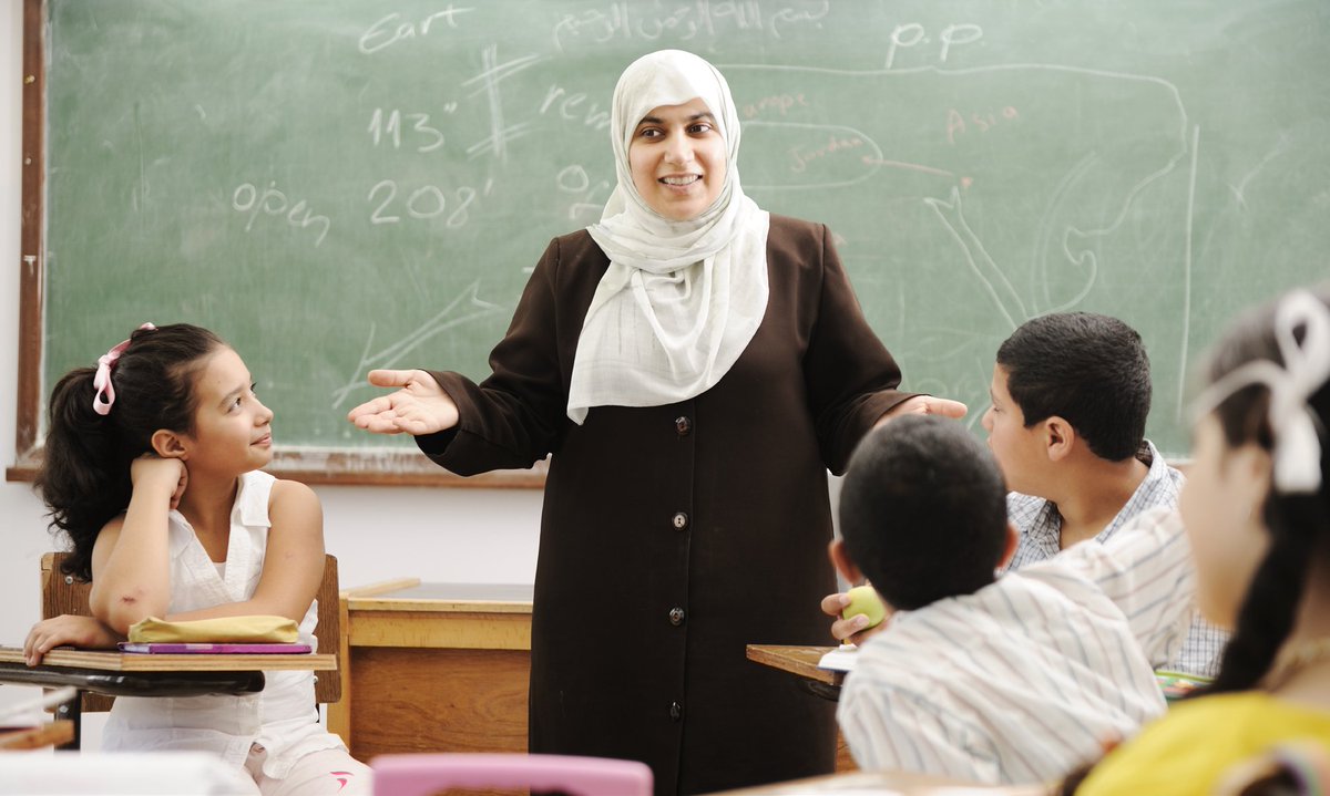 TeachersFor2030's tweet photo. What do teachers need to prepare for crises? 📚🖥 #SupportTeachers #LearningNeverStops

@INEEtweets @save_children @Education2030UN https://t.co/ZCKccTqWwB https://t.co/UKtxfipy5J