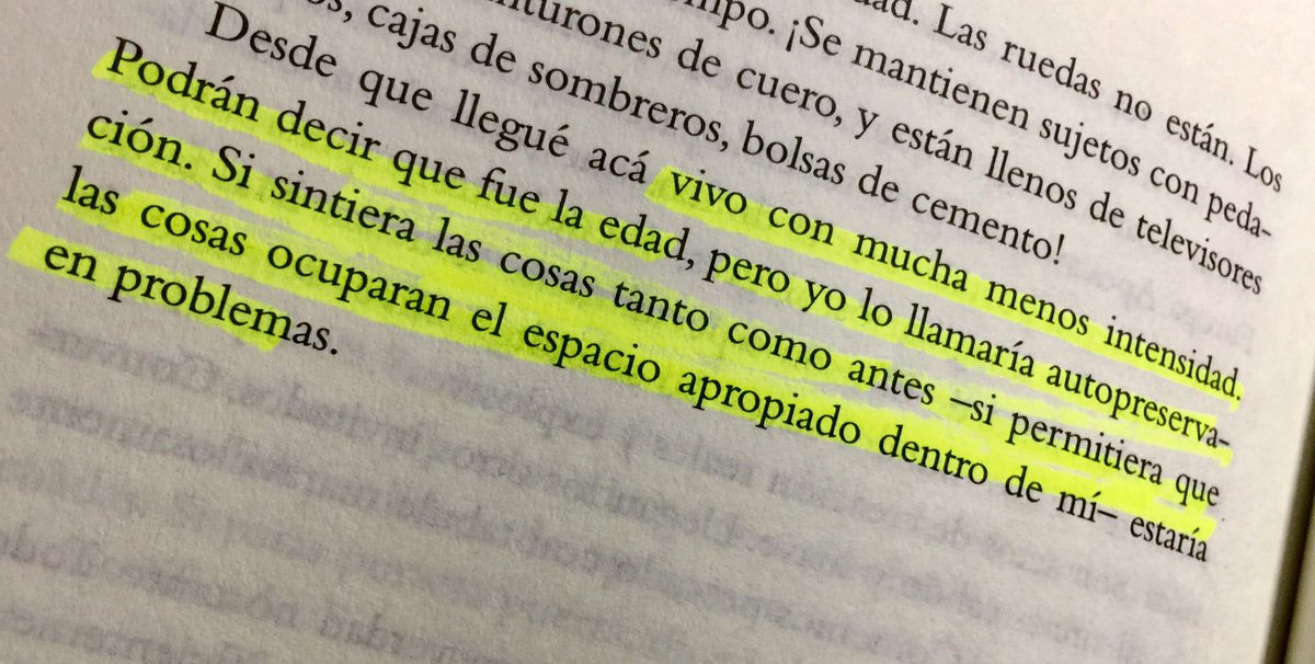_UnCuartoPropio's tweet photo. Y sin que te des cuenta, llega el tiempo en que empezás a pensar en que hay que autopreservarse....
#MJohnHarrison
Del relato “Sin rastro de ironía”
@mjohnharrison https://t.co/SOHUdrvDtN