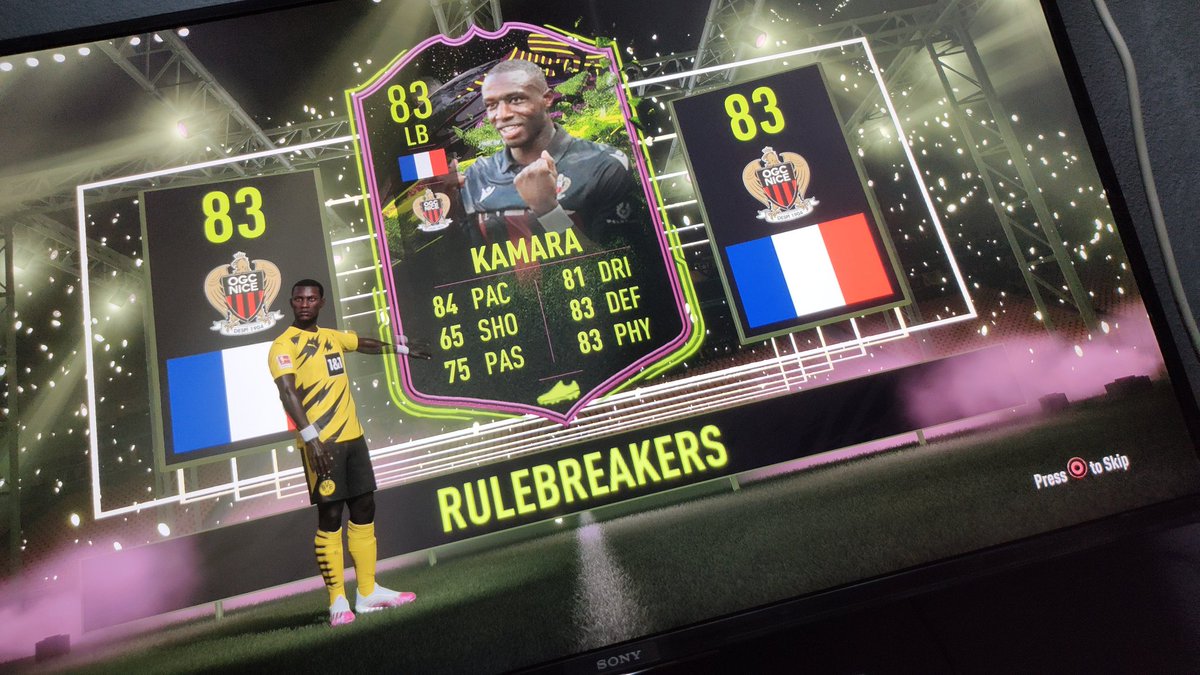 storm2502's tweet photo. #FIFA21
#FUT21
#GoldUpgrade
Booooo https://t.co/haSvHKqRBJ