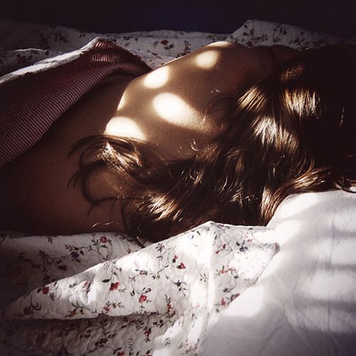 Evendale12's tweet photo. The White Queen -- Chapter 20 -- A New Day
https://t.co/IplCC6Eu51

Sergio and Raquel wake up together and share a wonderful morning in bed. https://t.co/xGHCIDCAye