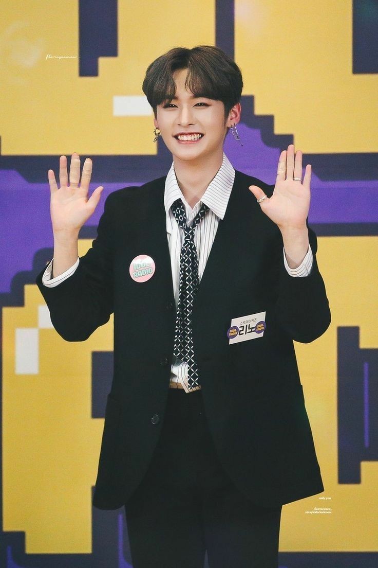 miss_zandri's tweet photo. Happy birthday 🥺🥺💞💞💘❤💘💖
#leeknow #leeknowday #LeeKnowUnreachableVisual #minho #minhoday #lino #happybirthdayleeknow https://t.co/EH2DXUss8B