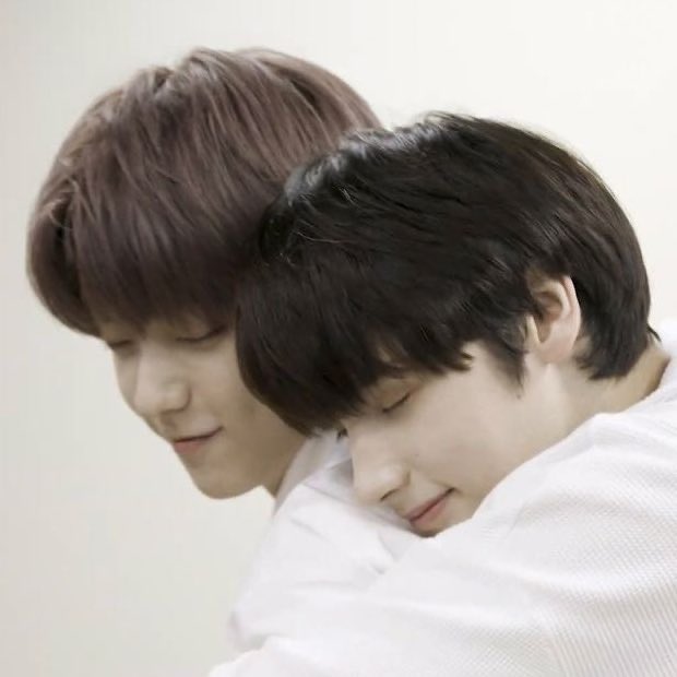 SoobiRabbi's tweet photo. 201025 
カムバック カウントダウン Vlive

スビンからヒュニンカイへ
🐰大切な僕のヒュニン!一番心配で気にかけてたけど、とても堂々として、カッコよく変わったね。
ヒュニンのおかげでヒョンは幸せ、ありがとう https://t.co/EfZSKoqC0a