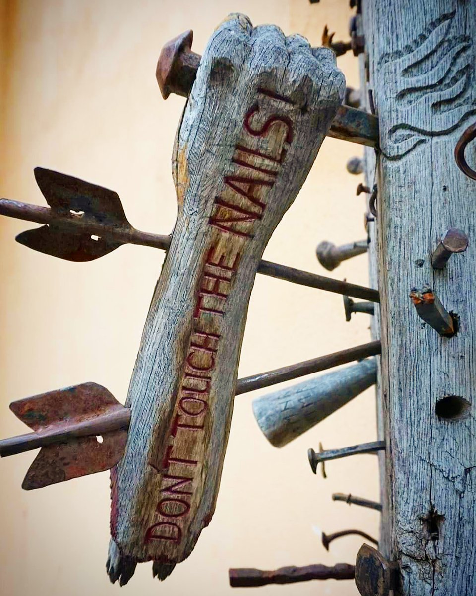 Don't Touch The Nails / Journeymen Pillar.

Sibiu, Transylvanian, Romania
(The City Of Eyes)

#Sibiu #transylvania #romania
#europe #travel #creativephotography
#creative
#crafts #statues #monument #photooftheday #photo #photographylovers #photographer  #explorepage #explore